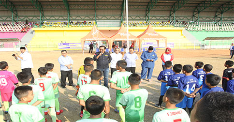 Nurdin Resmi Buka Turnamen Sepak Bola U-12 Gubernur Cup Tahun 2019