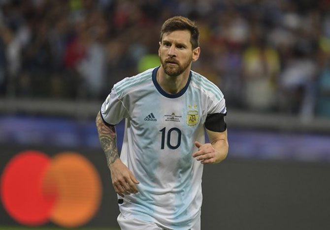 Lionel Messi: Sebuah Hal yang Gila Andai Argentina Tersingkir