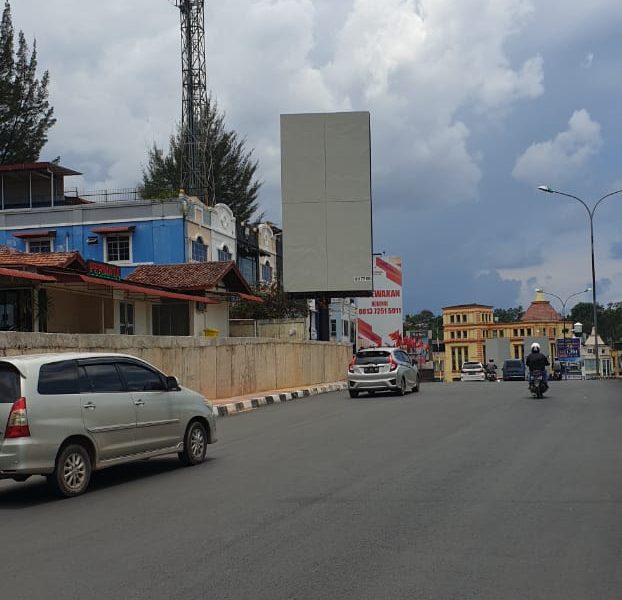 Billboard Semberawut, Ada Dugaan Kongkalikong Setoran Bawah Tangan