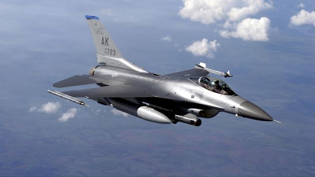 Pesawat China Terobos Selat, Taiwan Kerahkan Jet F-16
