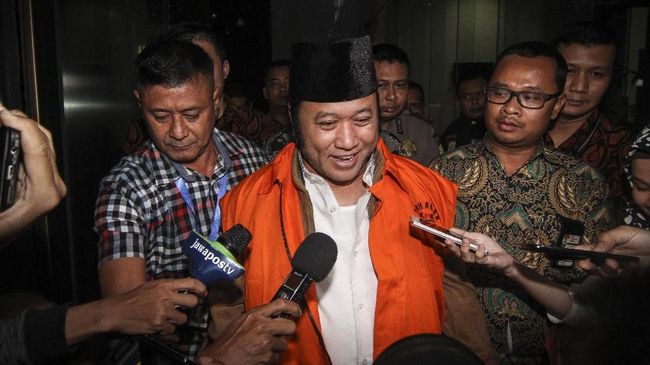 KPK Jebloskan Adik Zulkifli Hasan ke Lapas Bandar Lampung