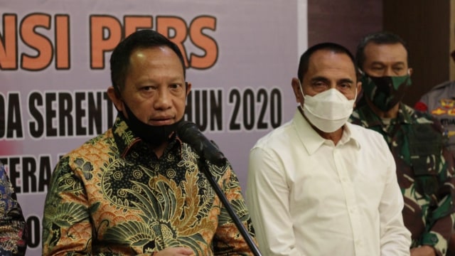 Tito Puji Edy Rahmayadi saat Hadapi Pendemo Omnibus Law: Bisa Tenangkan Massa