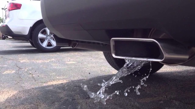 Ada Air Menetes dari Knalpot Mobil saat Pagi, Bahayakah?