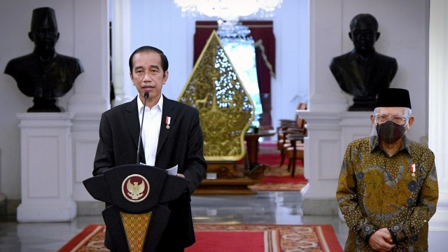 Jokowi Beri Bintang Jasa ke 71 Tokoh: Susi, Luhut, Puan, hingga Tenaga Kesehatan