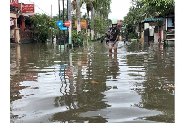 Banjir Mulai Kepung Sejumlah Wilayah di Bekasi