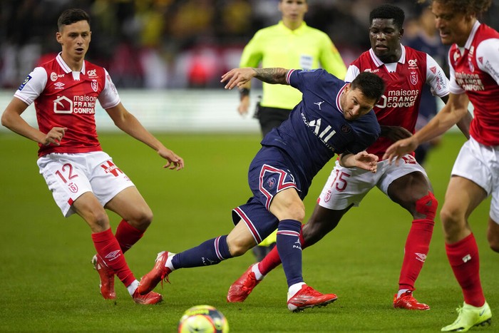 Debut Messi di PSG Ditandai dengan Kemenangan 2-0 atas Reims
