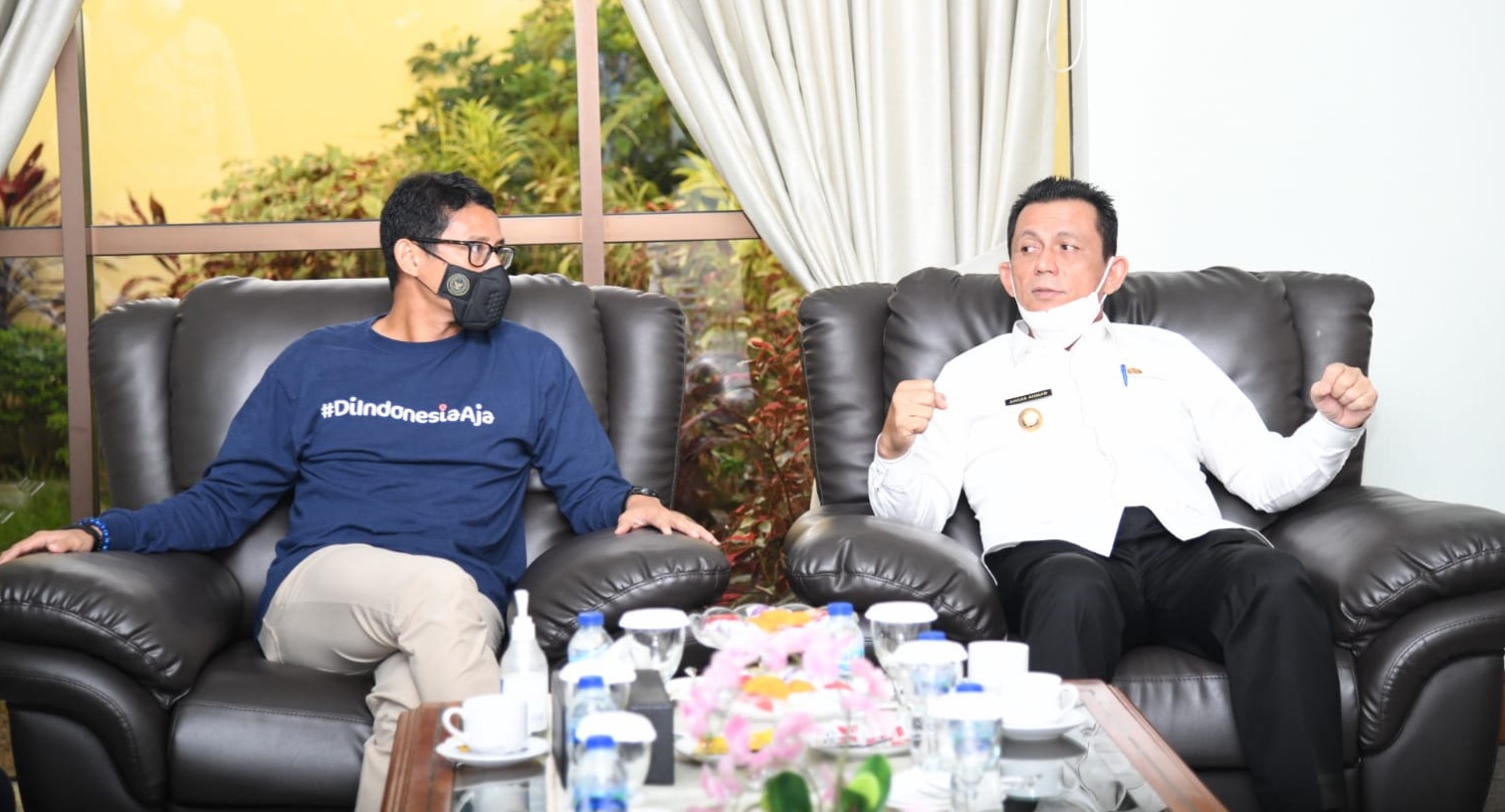 Gubernur Ansar Sambut Kedatangan Menparekraf Sandi Uno di Hang Nadim Batam