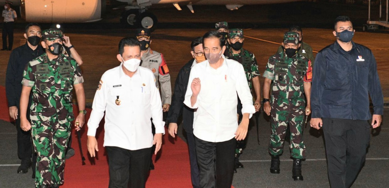 Presiden Jokowi dan 7 Menteri Tiba di Bintan