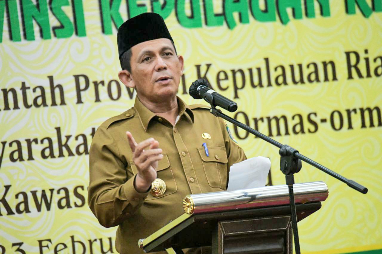 Gubernur Ansar Ajak Mubaligh Ajarkan Wawasan Keagamaan dan Kebangsaan