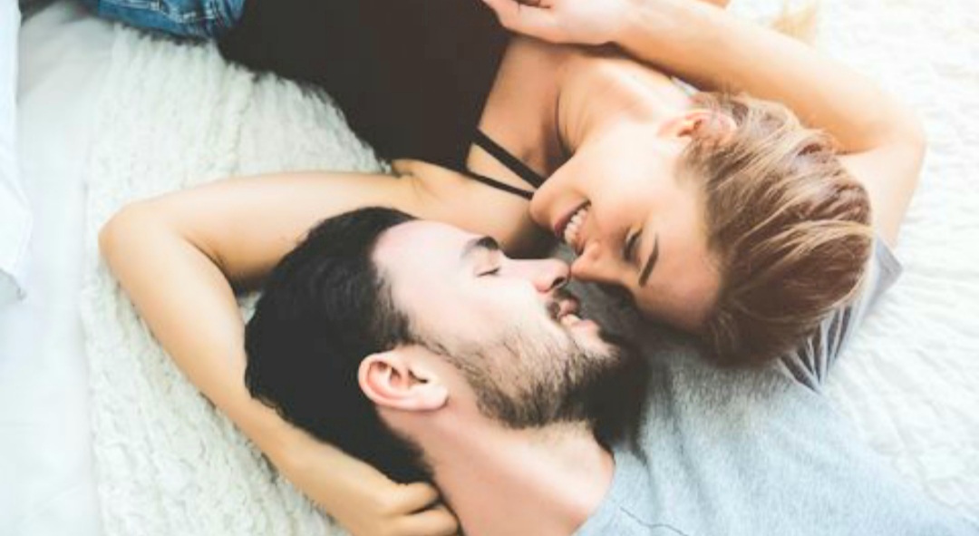 7 Tips Ciuman, Makin ‘Panas’ dan Makin Nagih