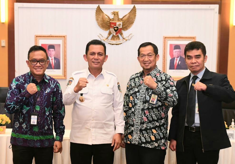 Gubernur Ansar Pimpin Rapat Rutin Evaluasi Realisasi APBD 2022