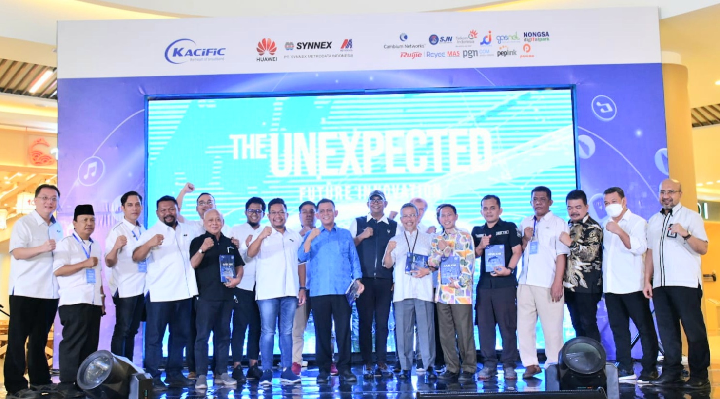 Gubernur Ansar Buka Internet Expo Kepri 2022 di Batam