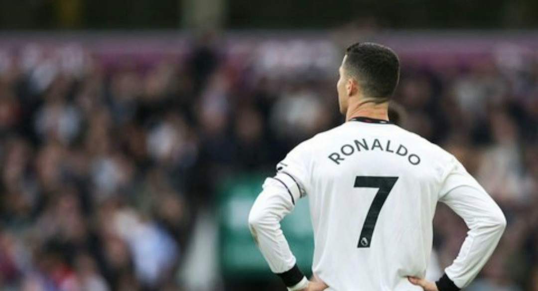 Ronaldo Resmi Cabut, MU Kehilangan Pengikut