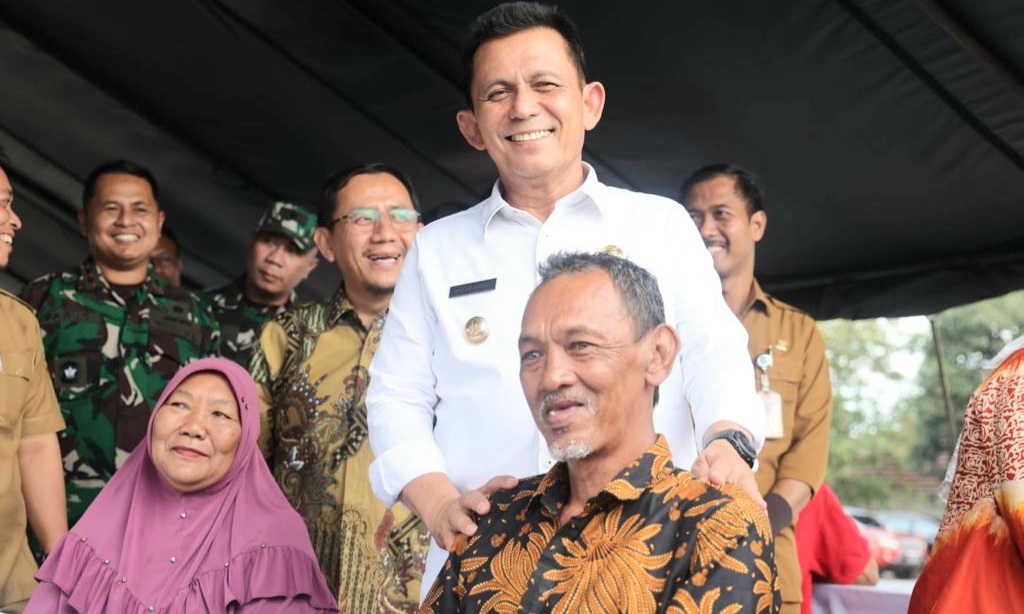 Gubernur Ansar Resmikan Kampung Cinta Bangga Paham Rupiah Pertama di Indonesia
