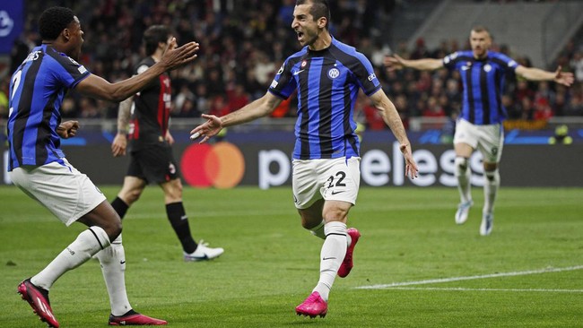Hasil Liga Champions: 11 Menit 2 Gol, Inter Sikat Milan 2-0