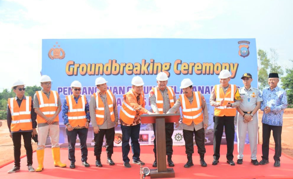 Kapolda Kepri Lakukan Ground Breaking Ceremony Pembangunan Gedung Pelayanan BPKB Ditlantas