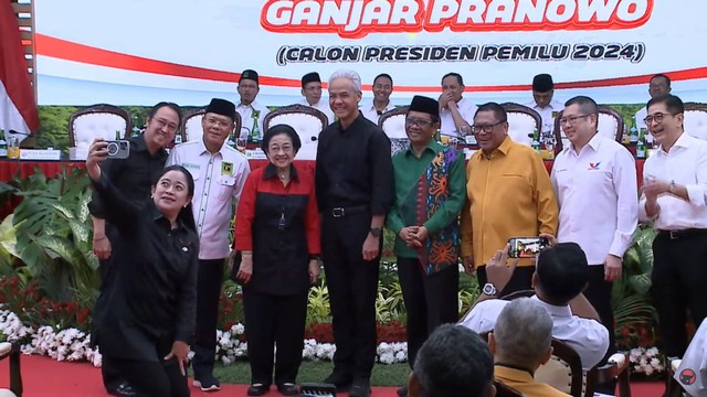 Megawati Pilih Mahfud Jadi Cawapres Ganjar: Pendekar Hukum, Pembela Wong Cilik