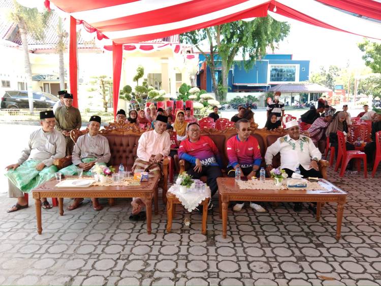 Ketua DPRD Karimun Ajak Warga Lestarikan Pantun Adat