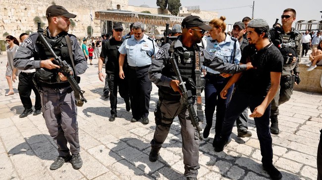 Kelompok Ekstremis Israel Serbu Masjid Al Aqsa buat Gelar Ritual