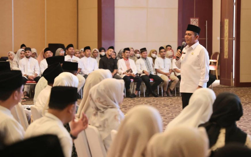 Gubernur Ansar Bersilaturahmi Bersama Pegawai dan Petugas Kebersihan dan Taman Biro Umum Kepri