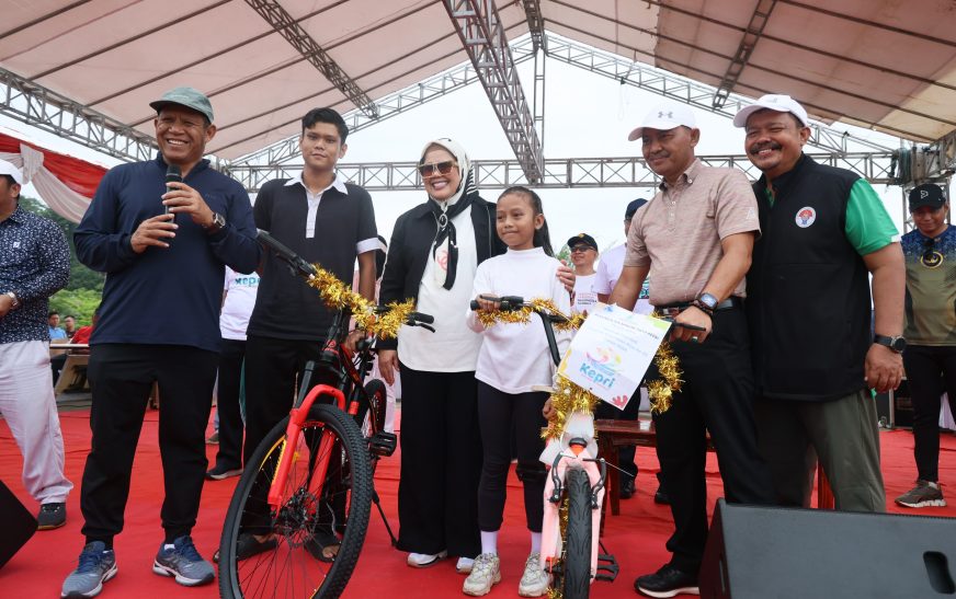 Senam Bersama Bertabur Doorprize Tutup Rangkaian Hari Jadi ke-22 Provinsi Kepri